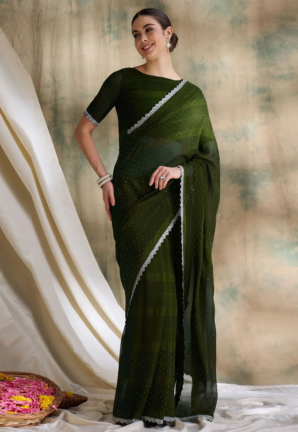 Mehndi Silk Saree With Blouse 301532