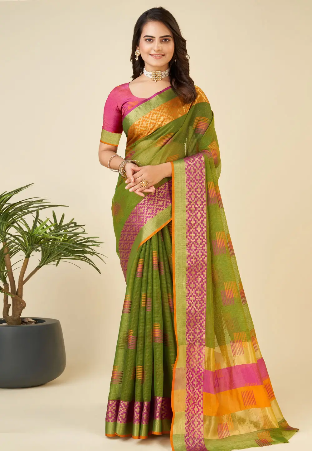 Mehndi Silk Saree With Blouse 296367