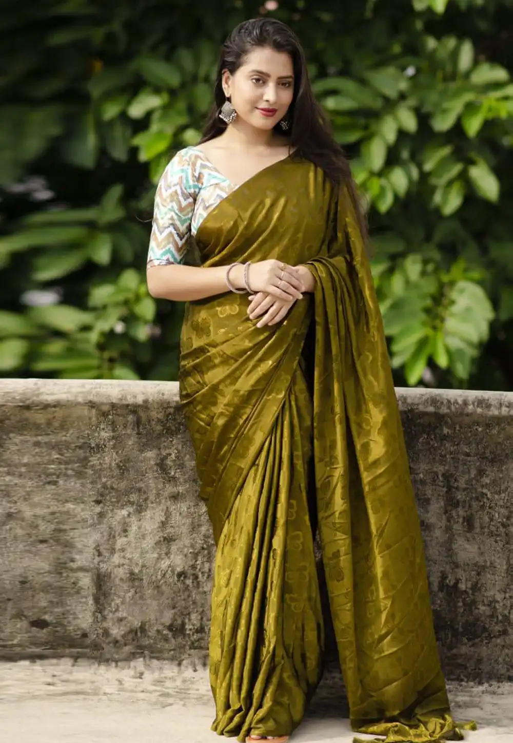 Mehndi Silk Saree With Blouse 289734