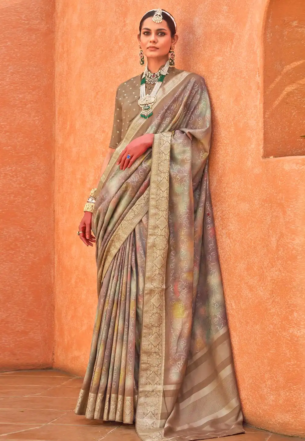 Multicolor Silk Saree With Blouse 293735