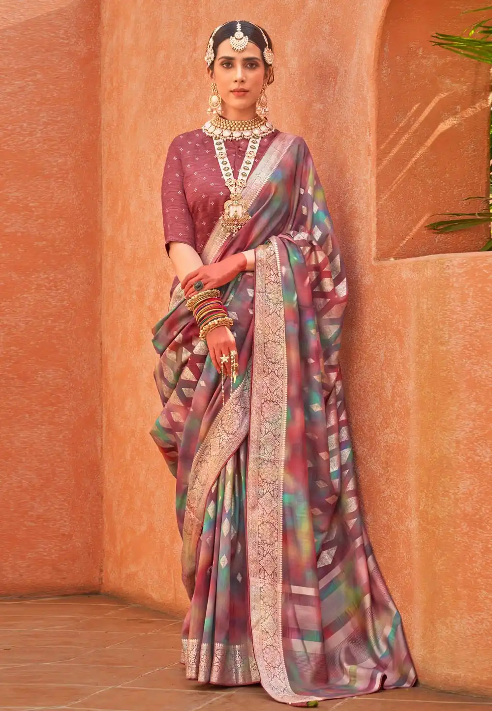 Multicolor Silk Saree With Blouse 293737