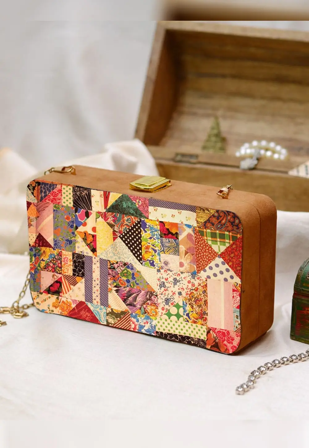 Multicolor Wooden Clutch 299024