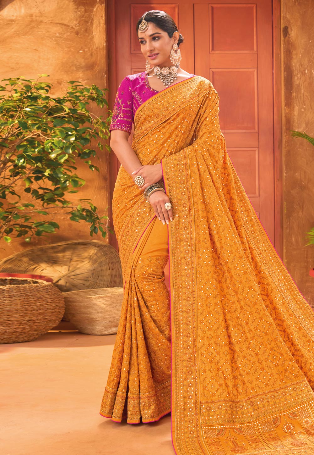 Mustard Banarasi Silk Saree 282001