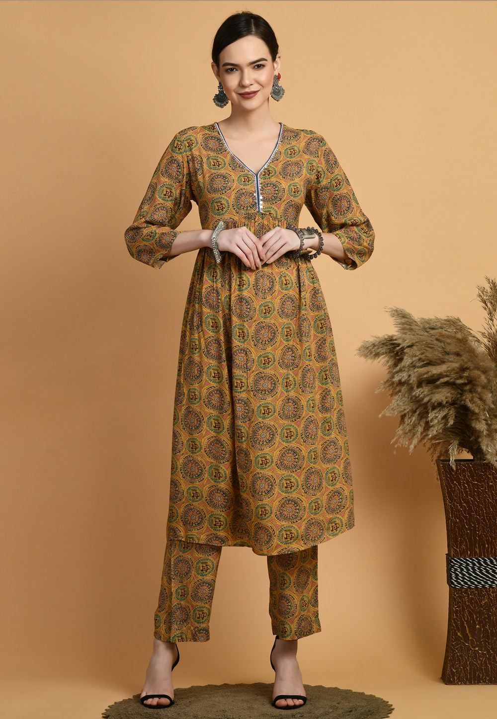 Mustard Muslin Kurta Set With Pent 305447