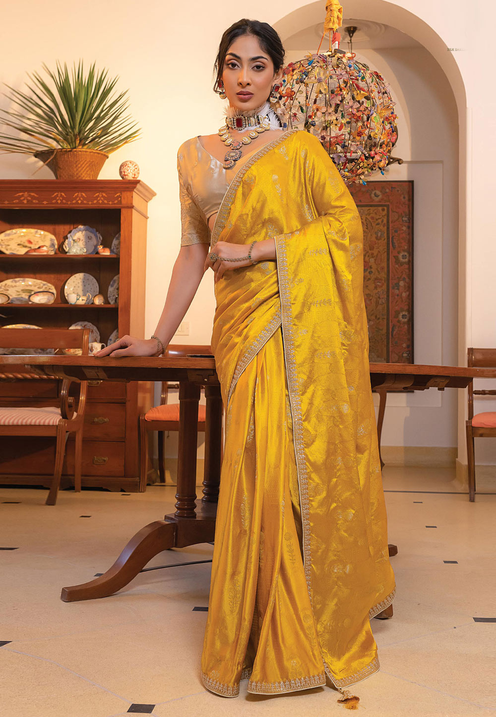 SET | Liquid Gold Saree with Lace + Liquid Blouse – Swtantra