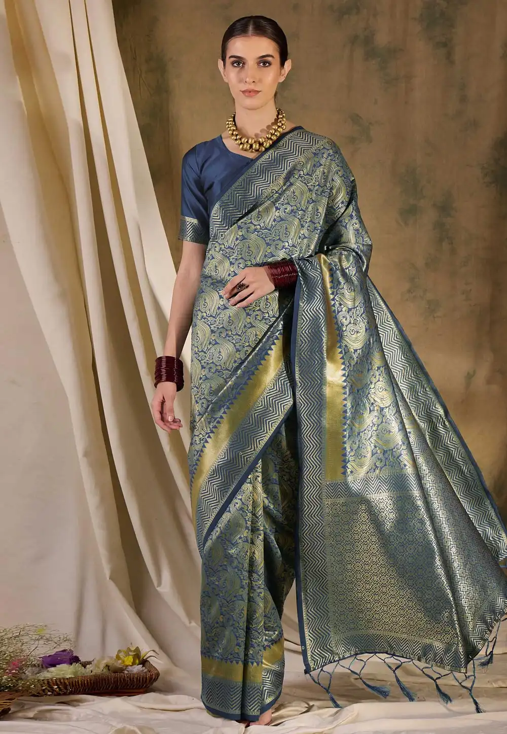 Navy Blue Banarasi Silk Saree With Blouse 289639