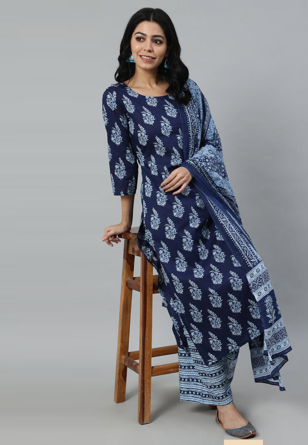 Navy Blue Cotton Readymade Pakistani Suit 282107