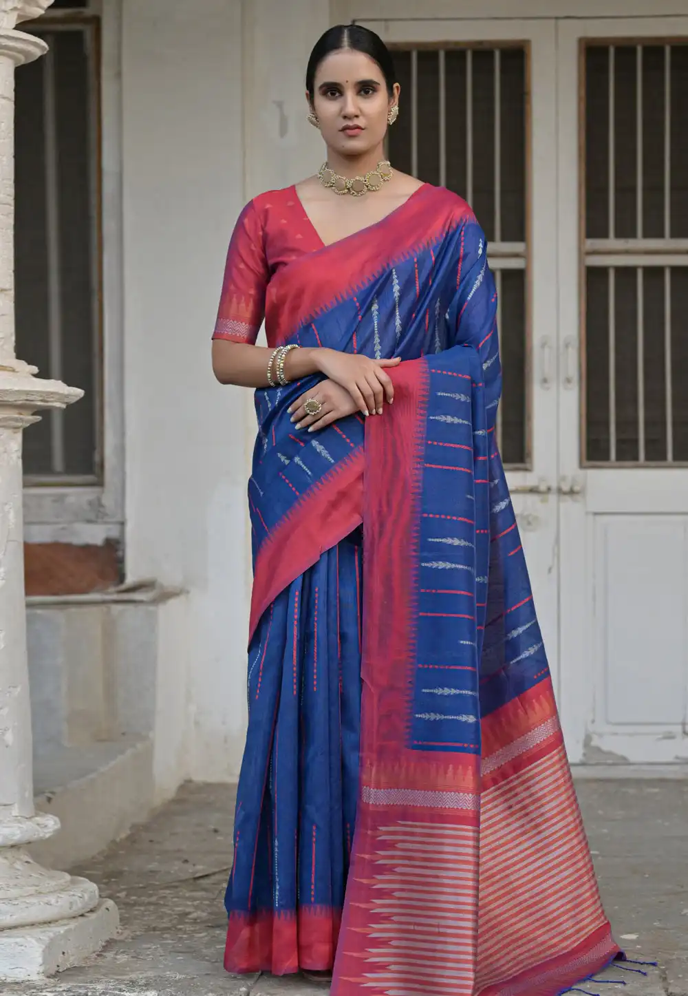 Navy Blue Raw Silk Saree With Blouse 290836