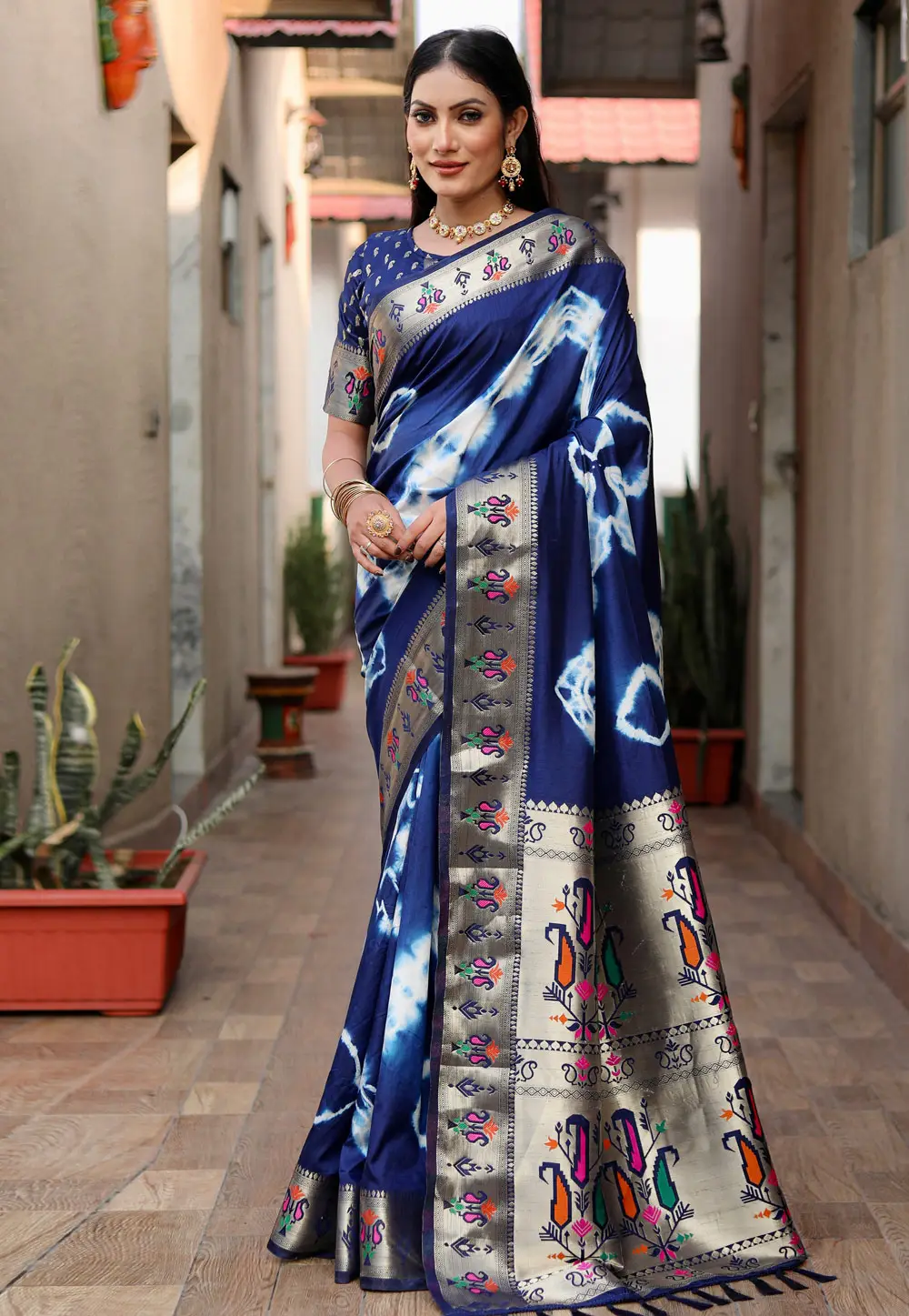 Navy Blue Silk Saree With Blouse 295687