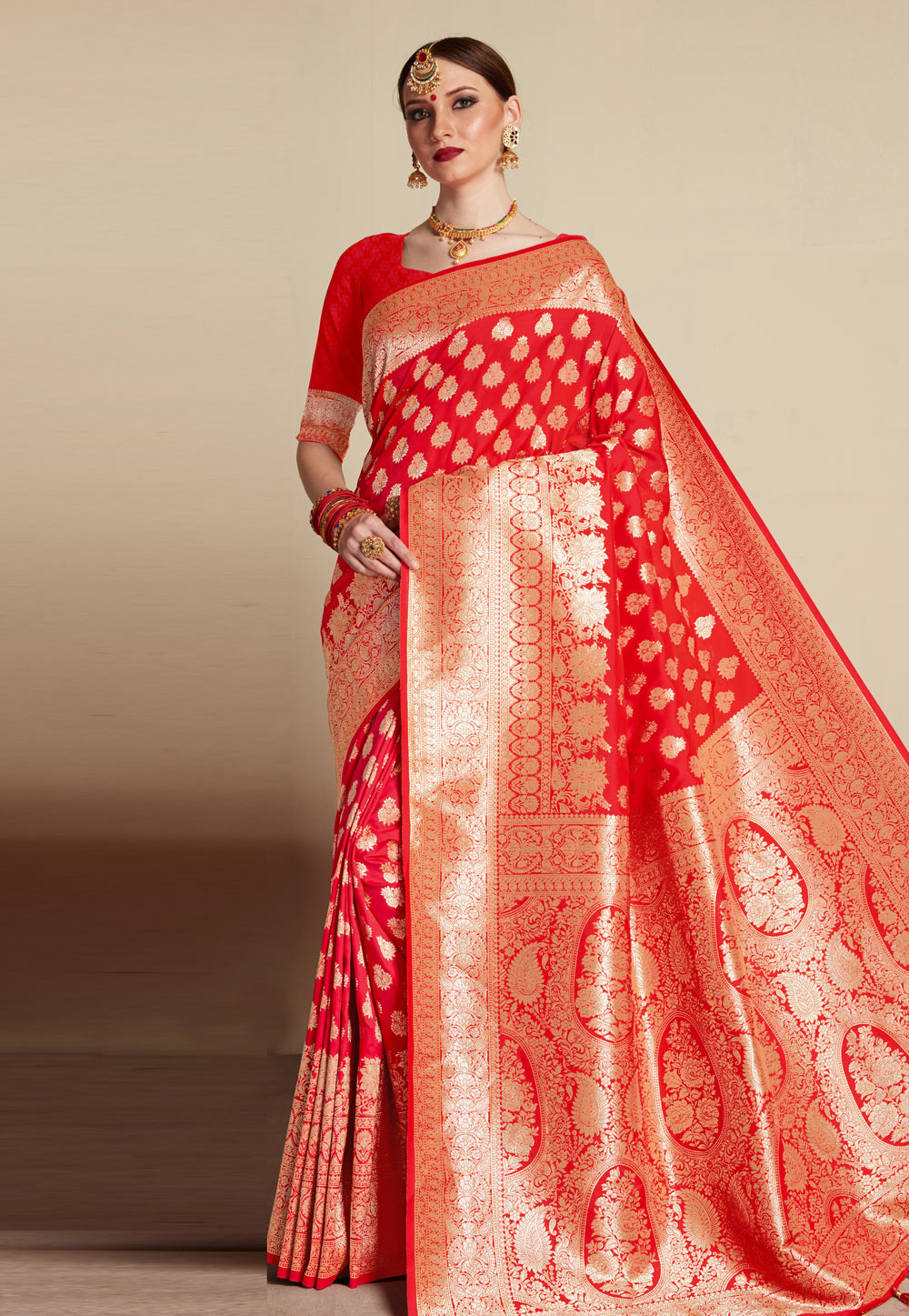 Red Banarasi Silk Saree With Blouse 203170