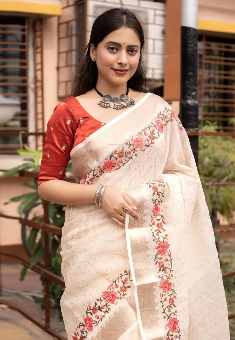 Off White Linen Saree With Blouse 289746