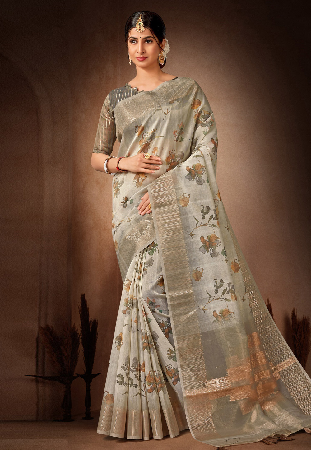 Off White Organza Saree With Blouse 278802
