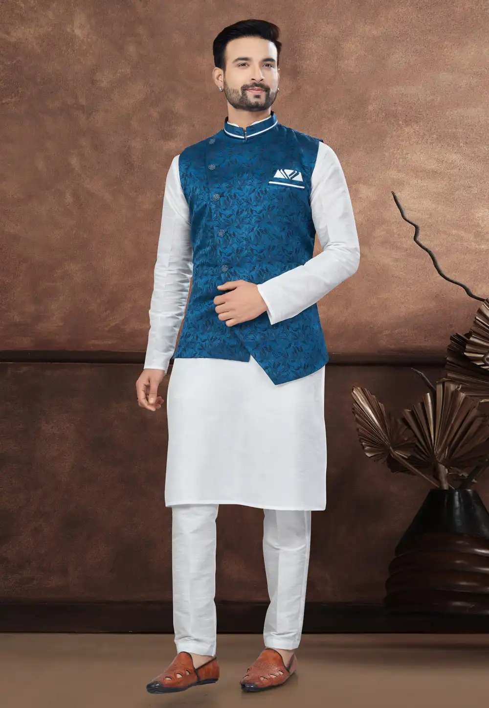 Off White Silk Kurta Pajama With Jacket 294591