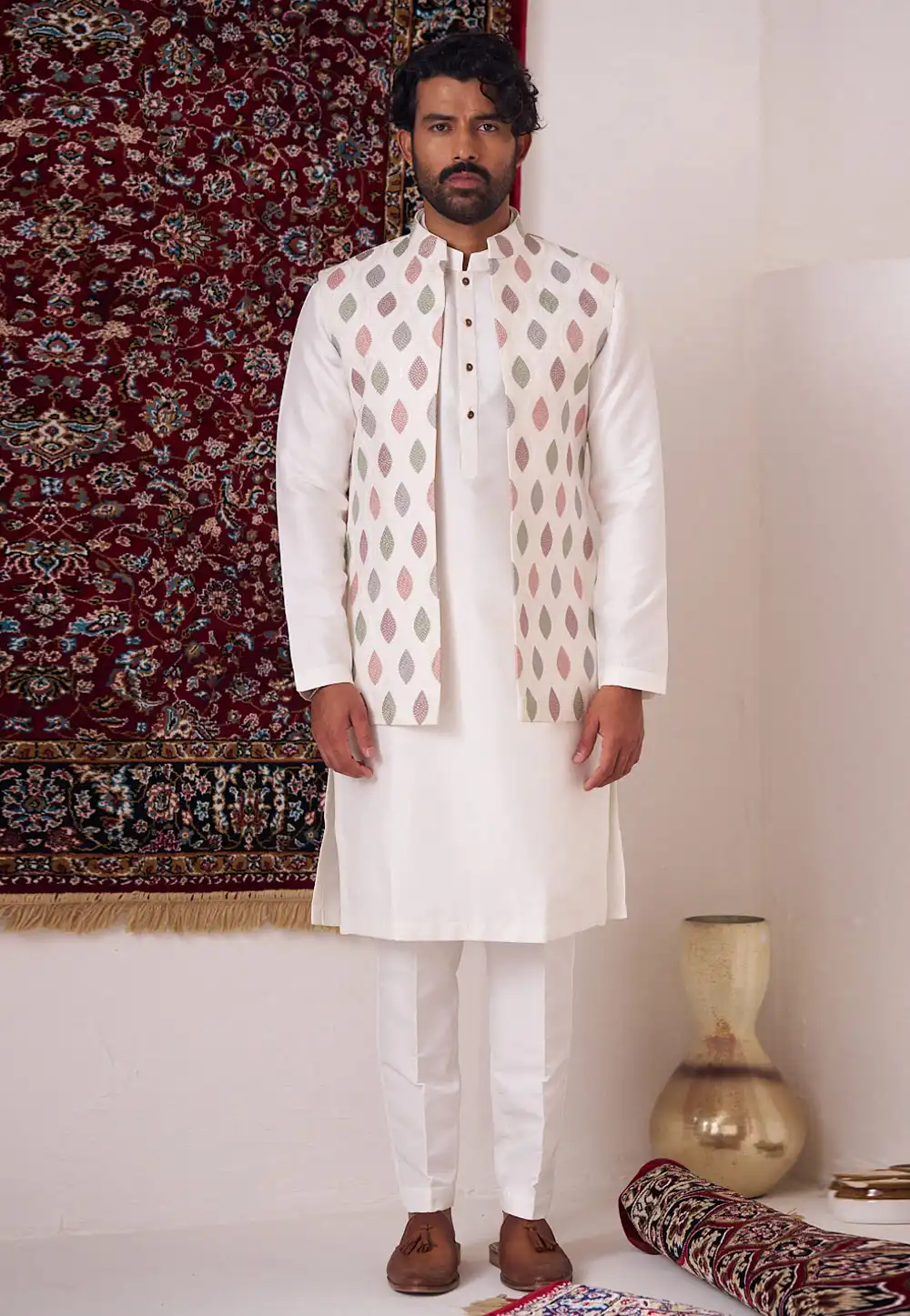 Off White Silk Kurta Pajama With Jacket 294027