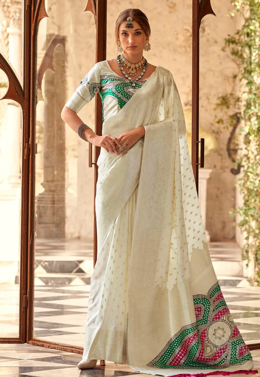 Off White Silk Saree With Blouse 297211