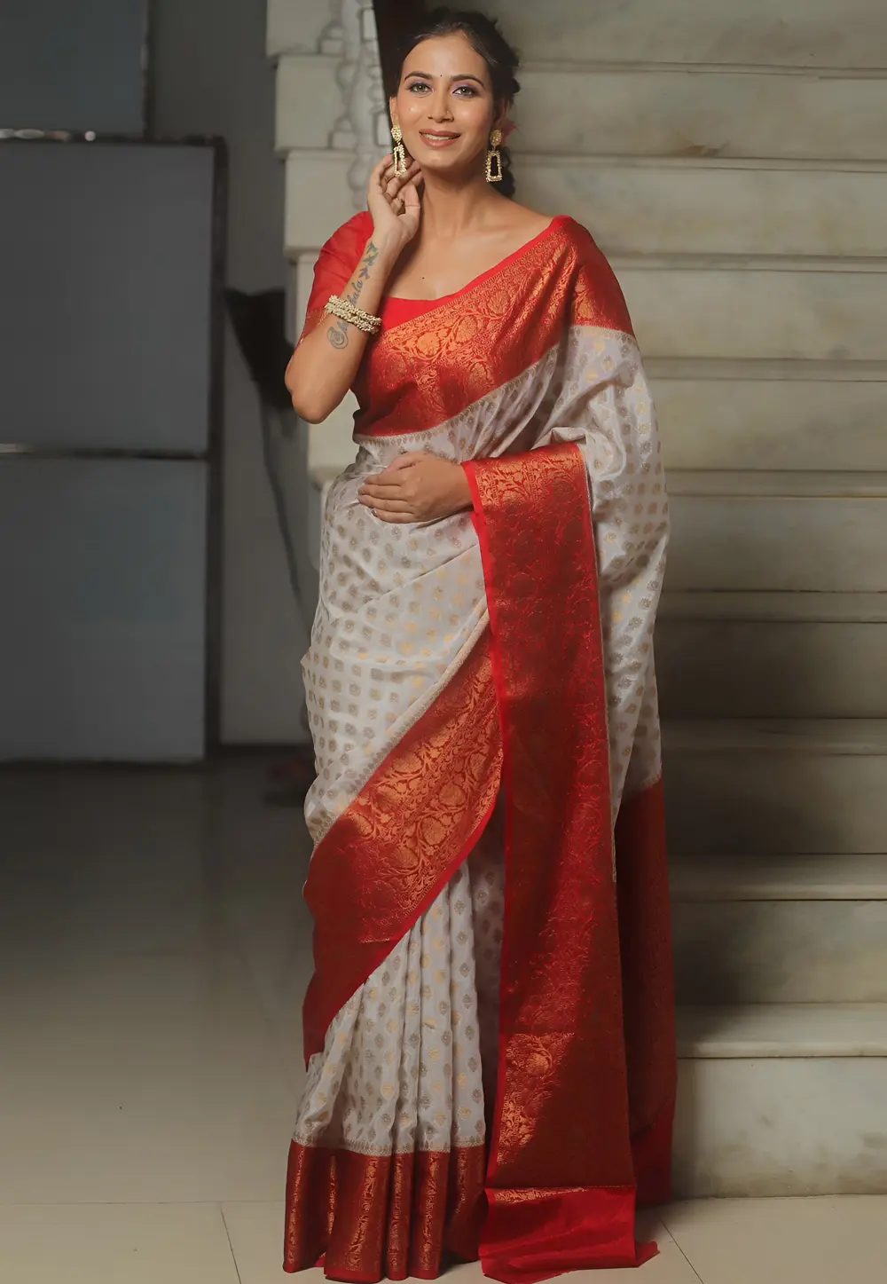 Off White Silk Saree With Blouse 301131