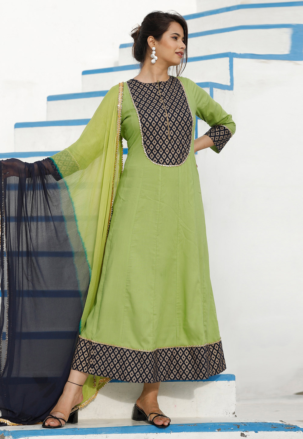 Green Rayon Readymade Ankle Length Anarkali Suit 213353