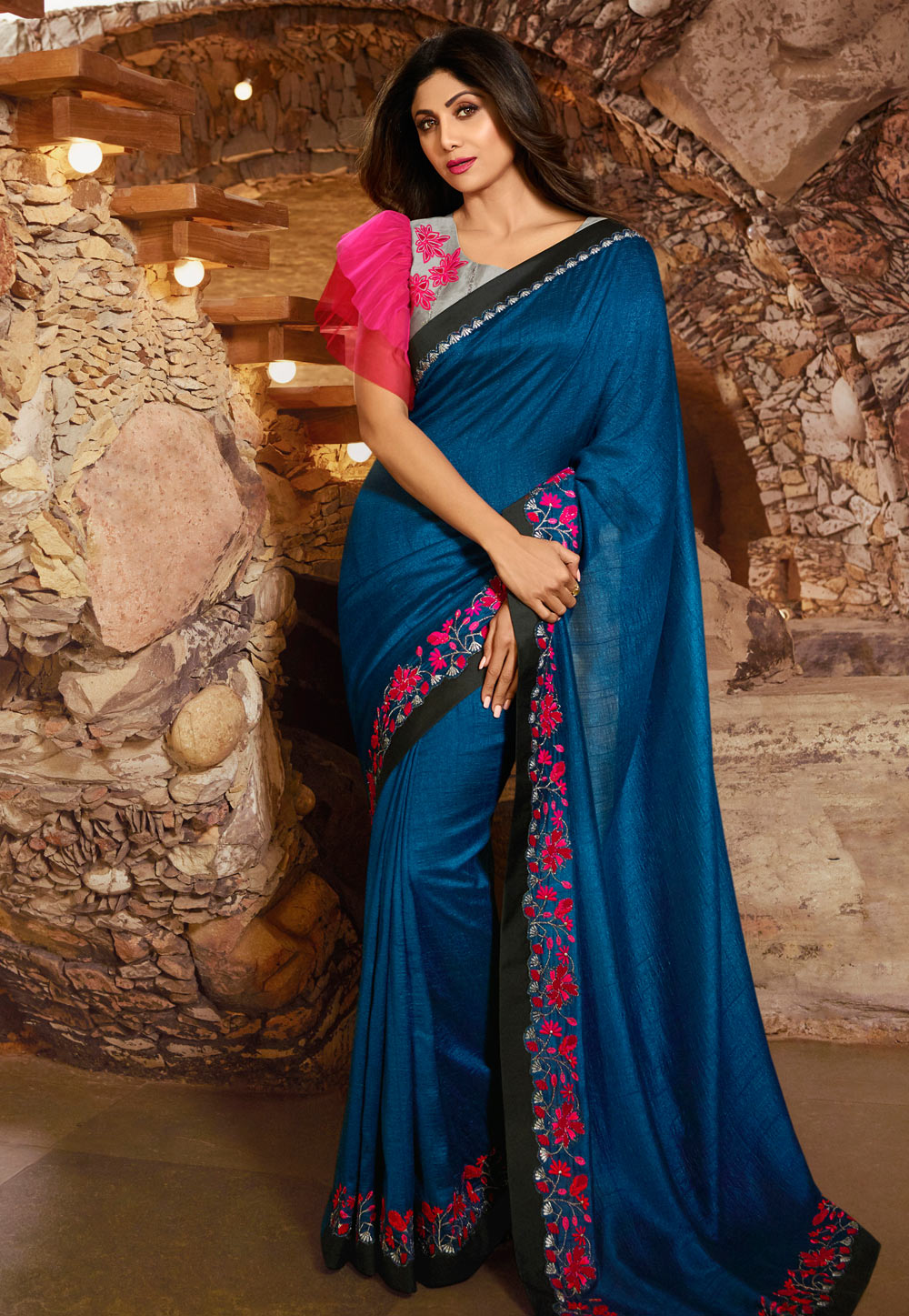 Shilpa Shetty Blue Silk Bollywood Wear Saree 197608
