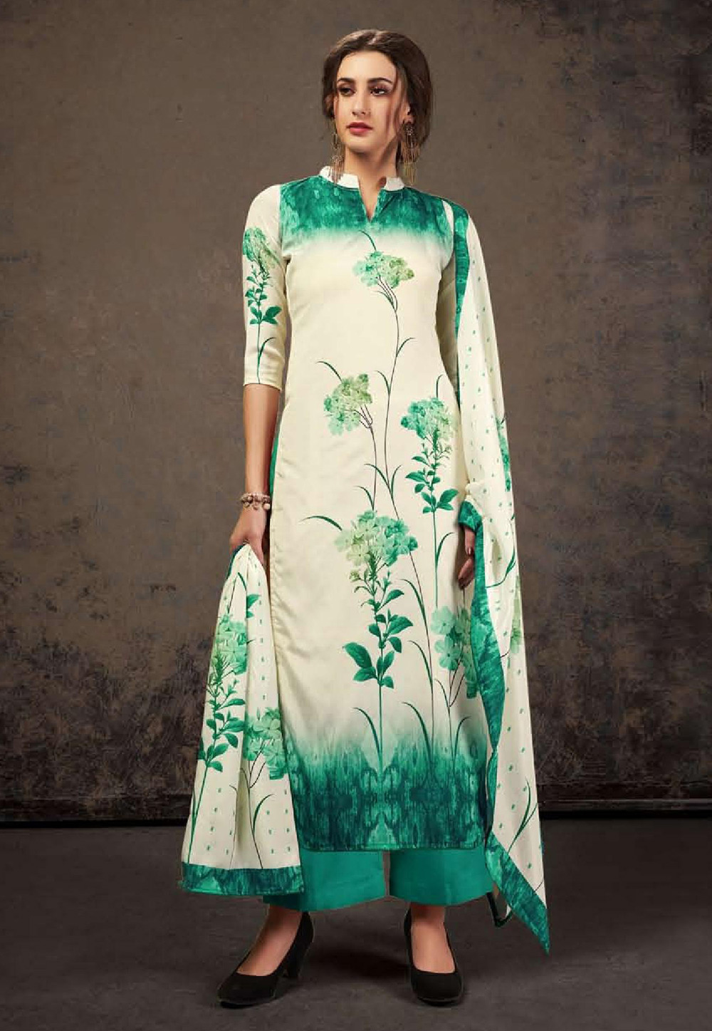 Off White Crepe Silk Printed Kameez With Palazzo 207042