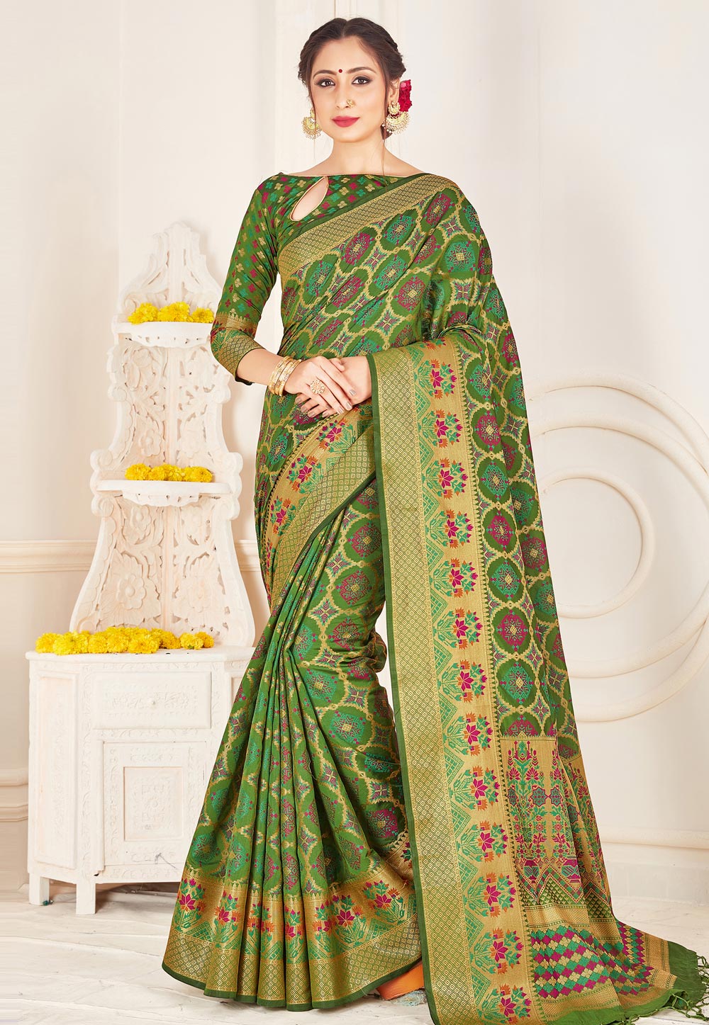 Green Banarasi Saree With Blouse 211917