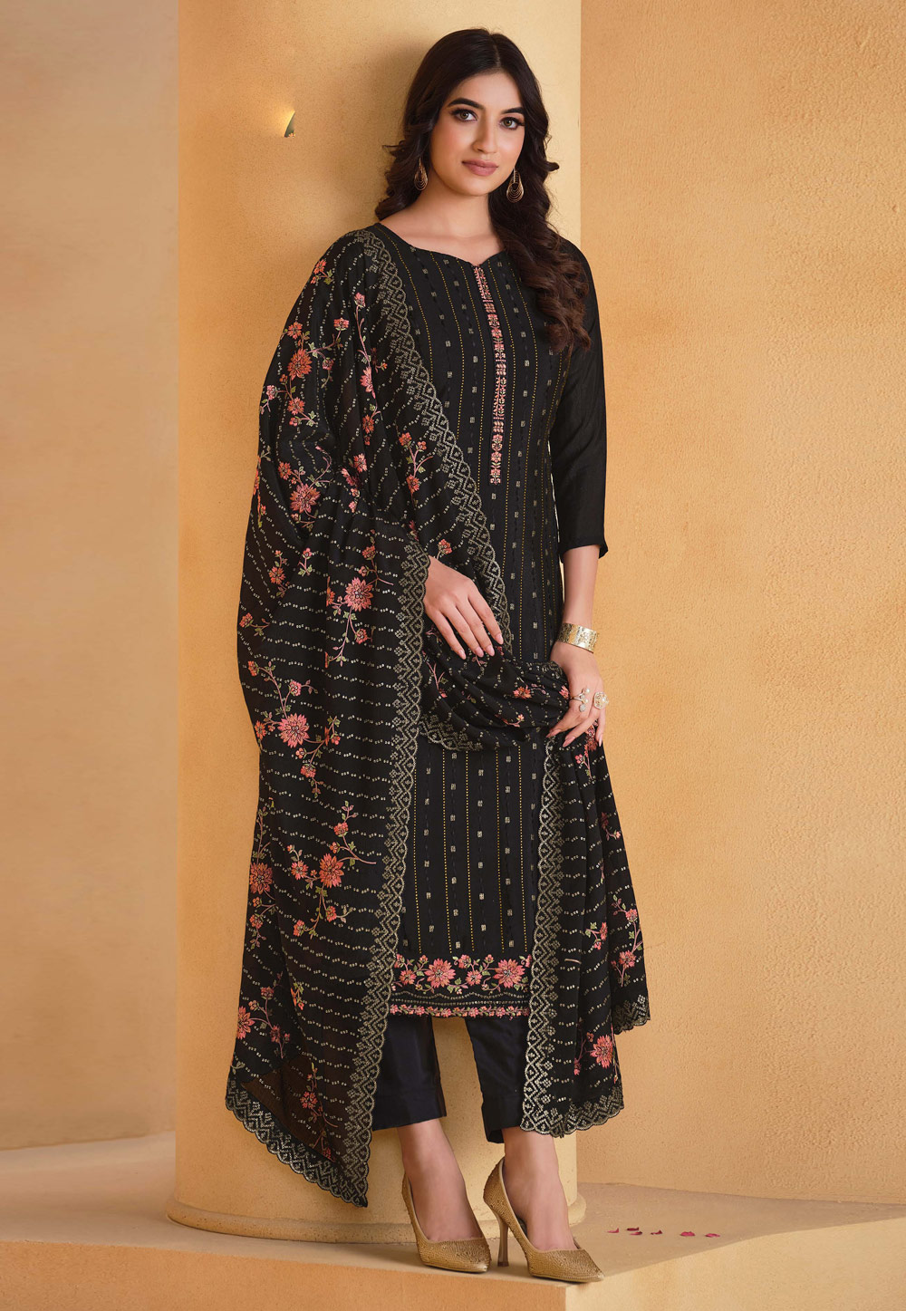 Black Chinon Pakistani Suit 275634
