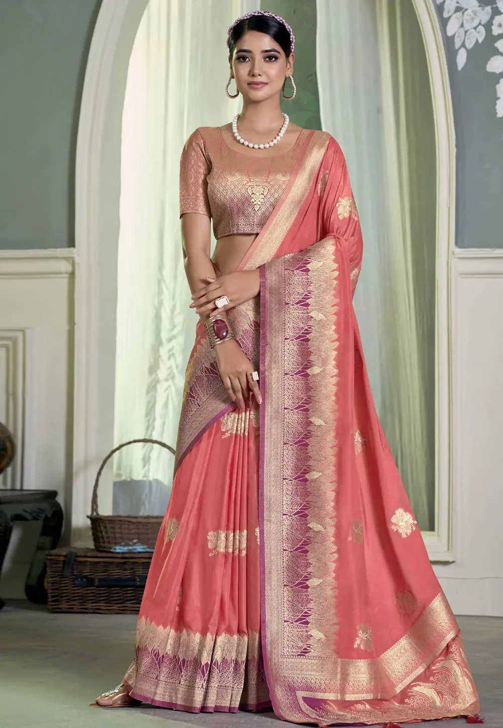 Pink Crepe Saree With Blouse 300134