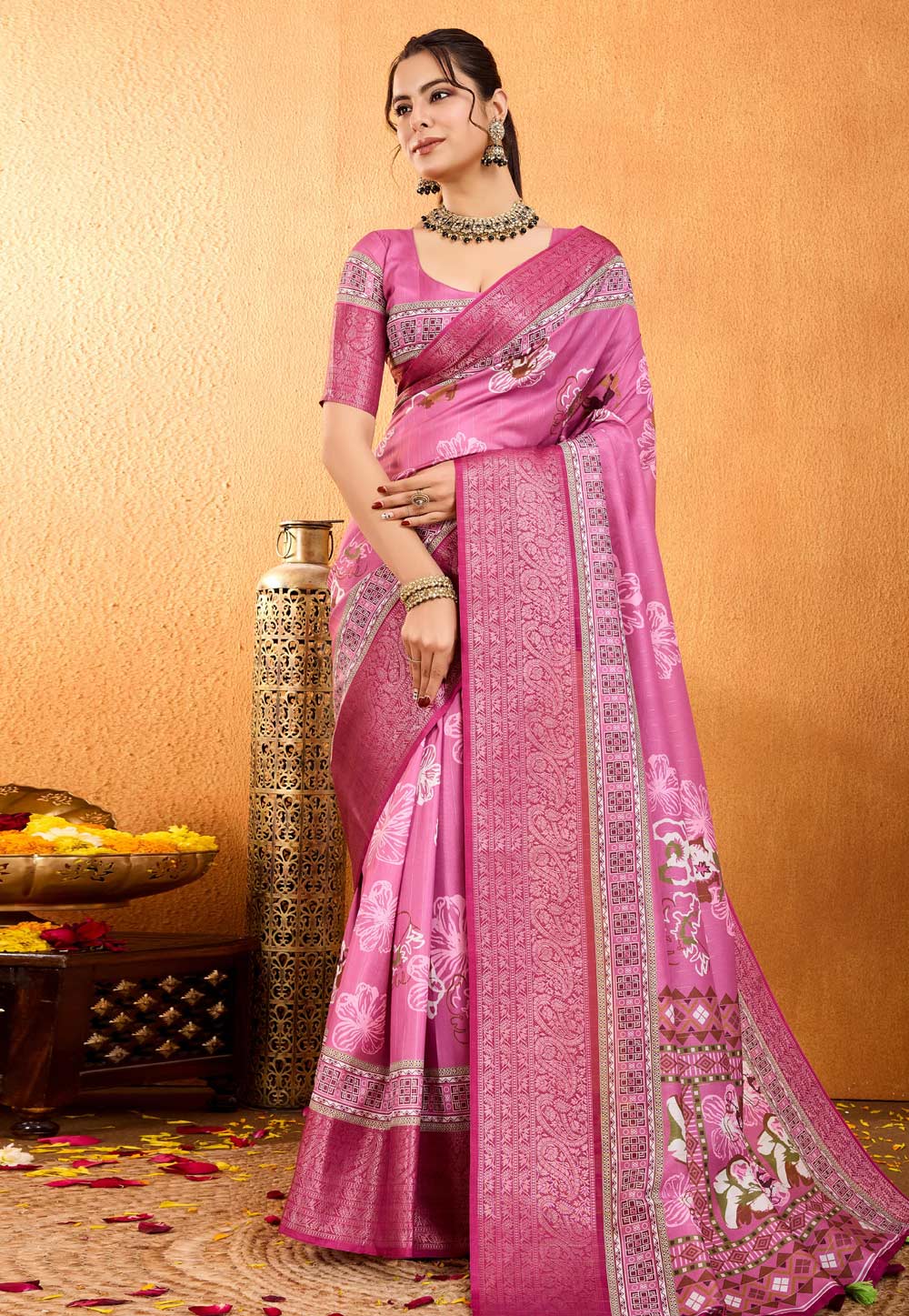 Pink Crepe Silk Saree With Blouse 306155