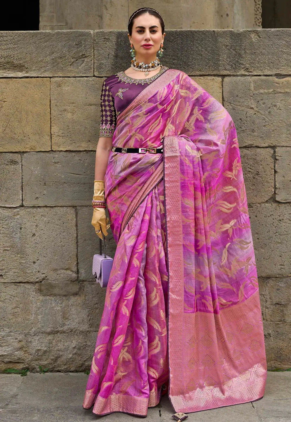 Pink Jacquard Silk Saree With Blouse 302280