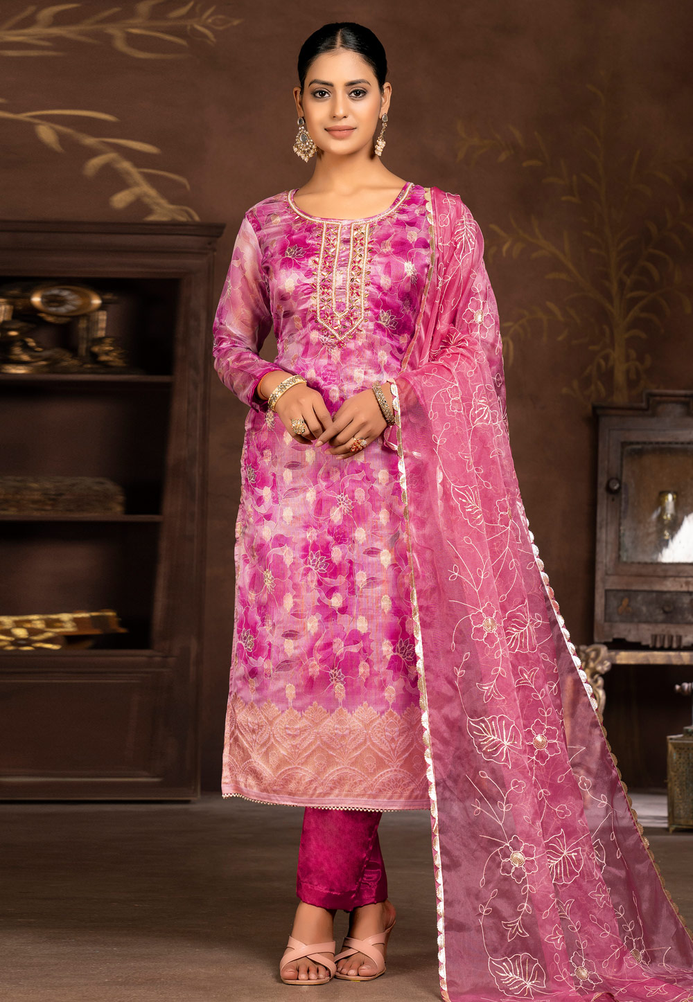 Pink Organza Pakistani Suit 281105