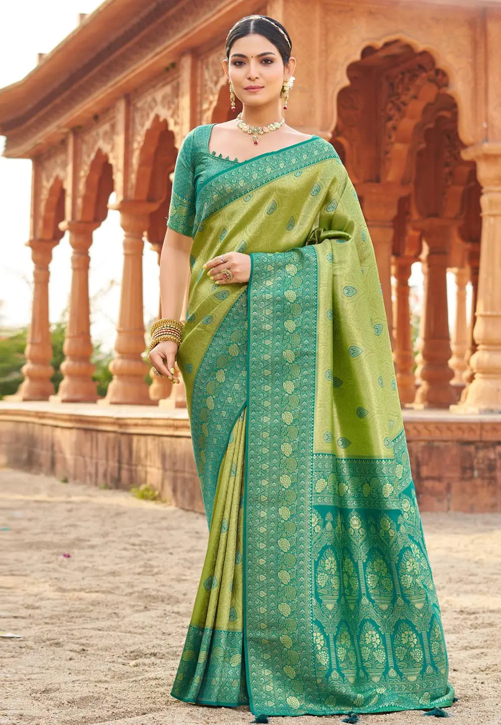 Pista Green Banarasi Silk Saree With Blouse 303267