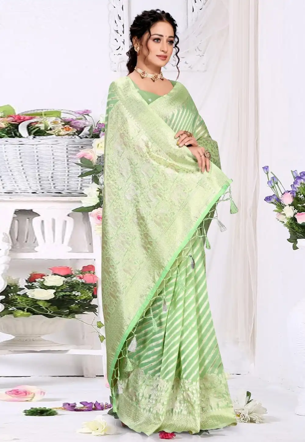 Pista Green Silk Saree With Blouse 288725