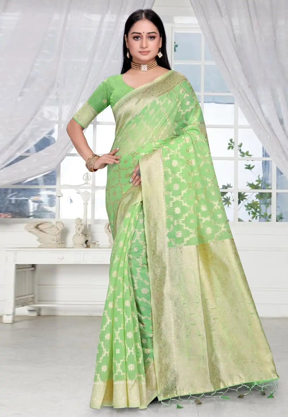 Pista Green Silk Saree With Blouse 288884