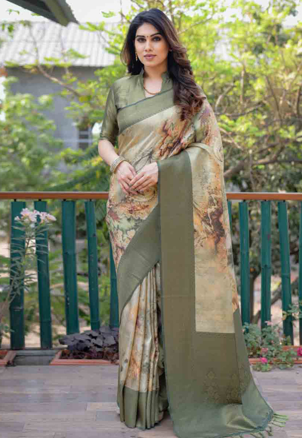 Pista Green Silk Saree With Blouse 280773