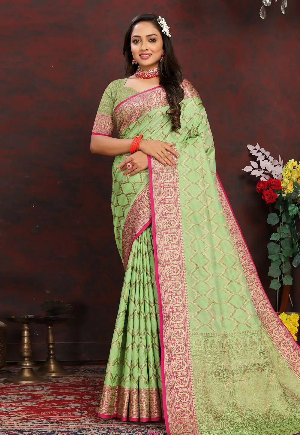 Pista Green Silk Saree With Blouse 288439