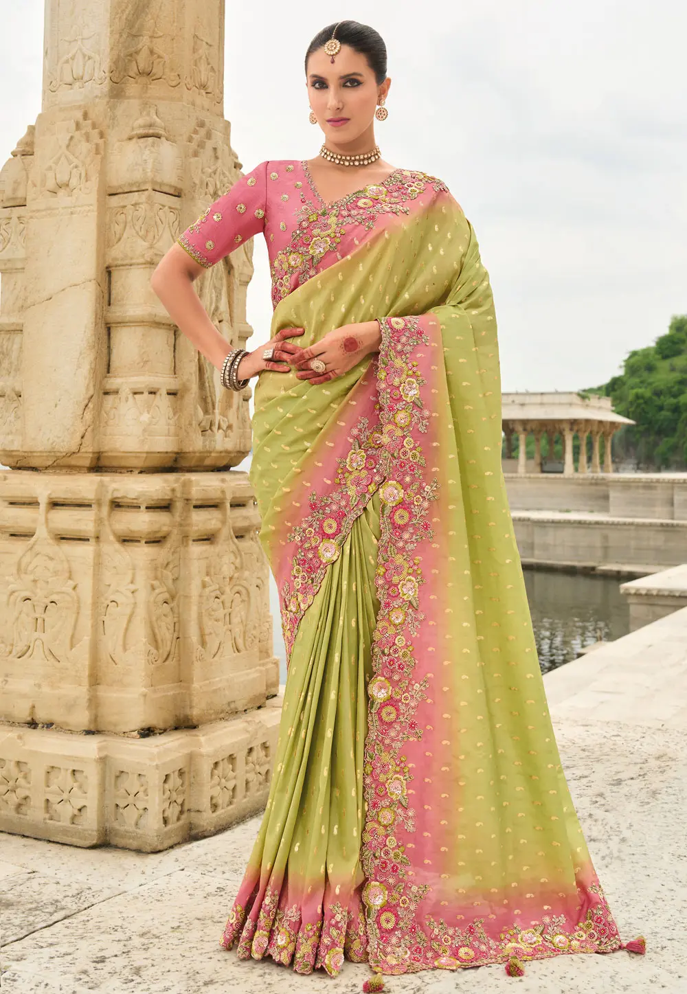 Pista Green Silk Saree With Blouse 303285