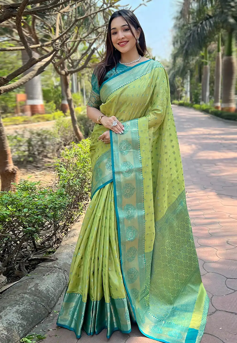 Pista Green Tissue Silk Saree With Blouse 293575