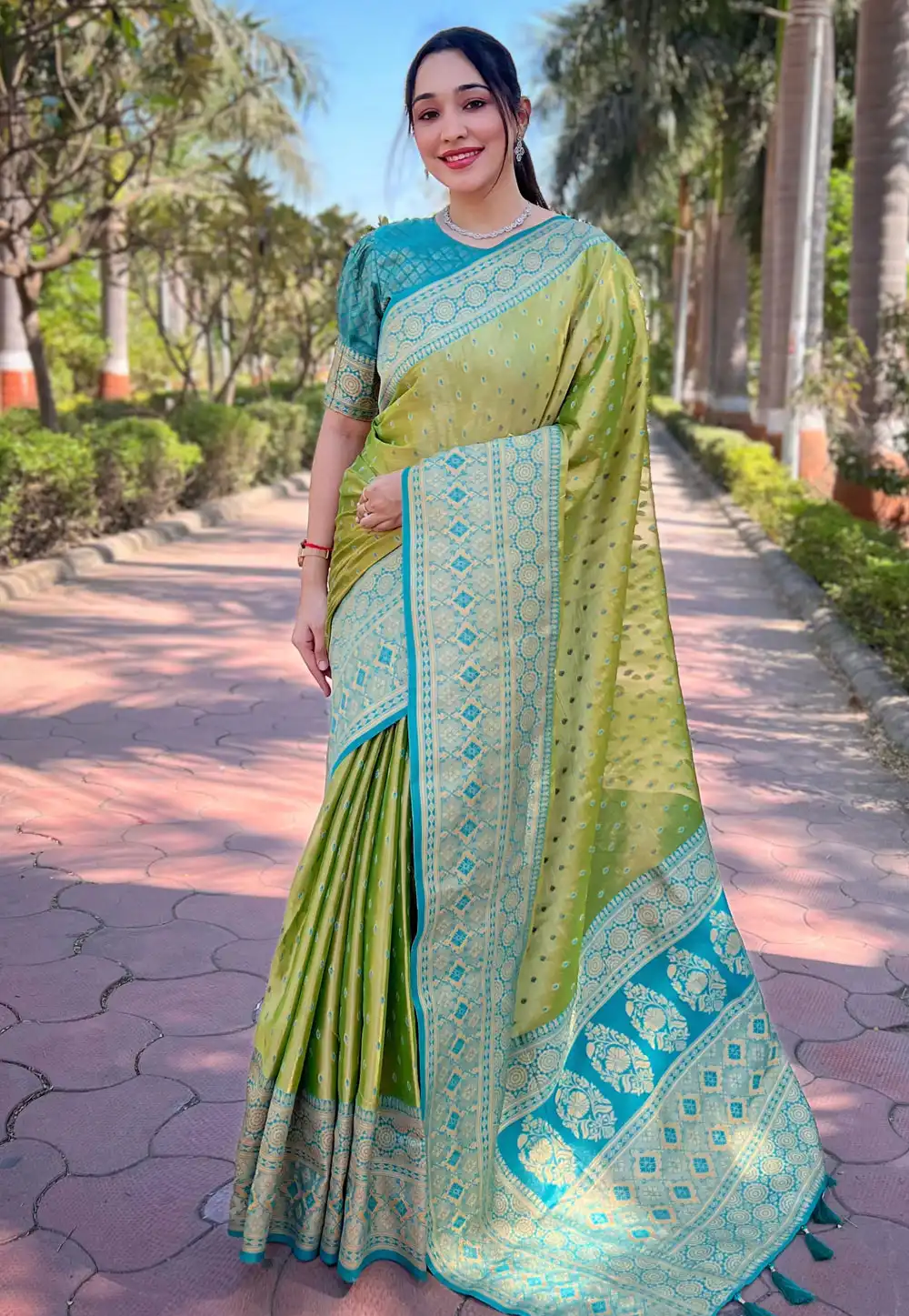 Pista Green Tissue Silk Saree With Blouse 294644