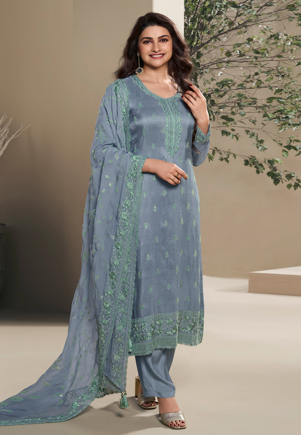 Prachi Desai Blue Silk Straight Suit 286626