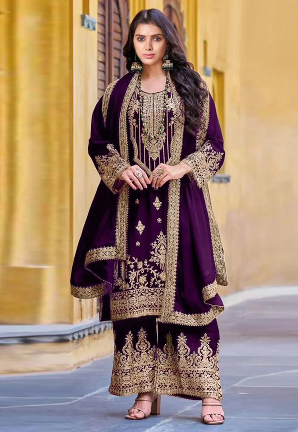 Purple Velvet Pakistani Suit 302912