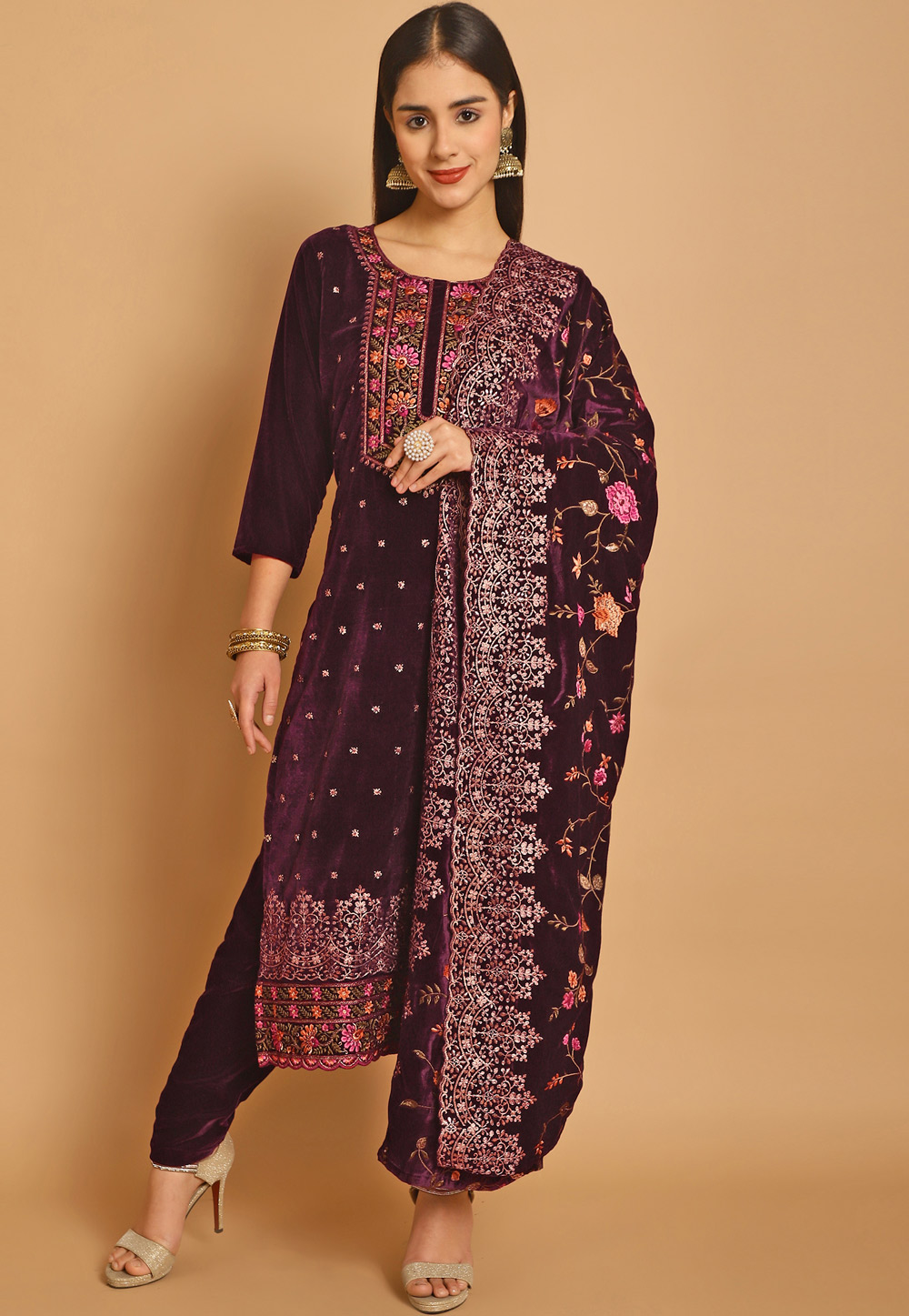 Purple Velvet Pakistani Suit 309891