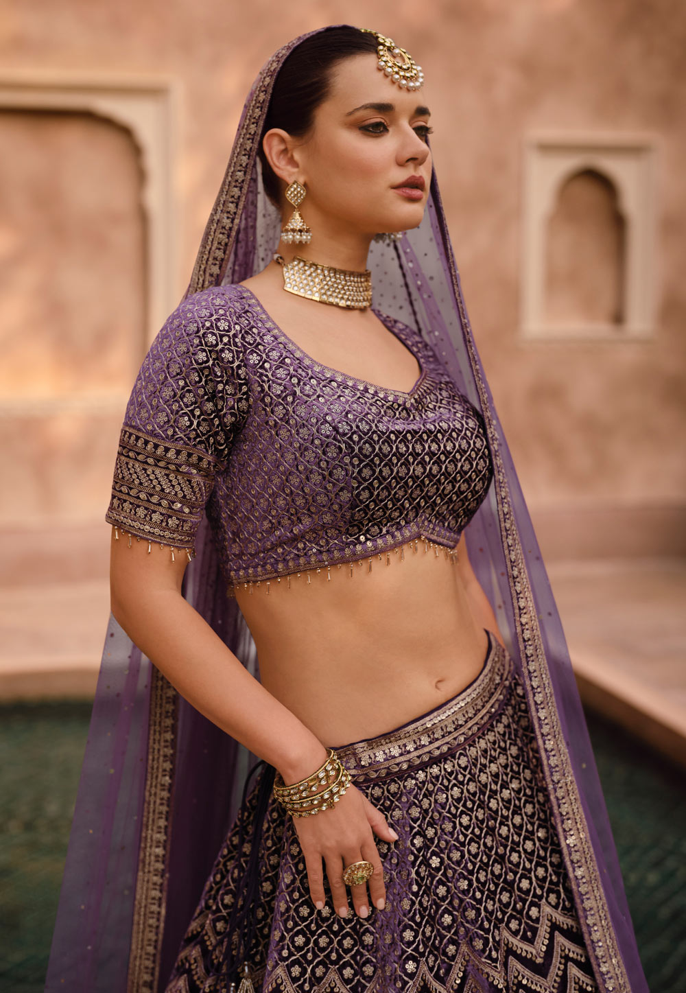 These Rani Haar Designs Will Make You Ditch The 'Basic' Necklaces! | Purple  lehenga, Bridal jewellery inspiration, Rani haar