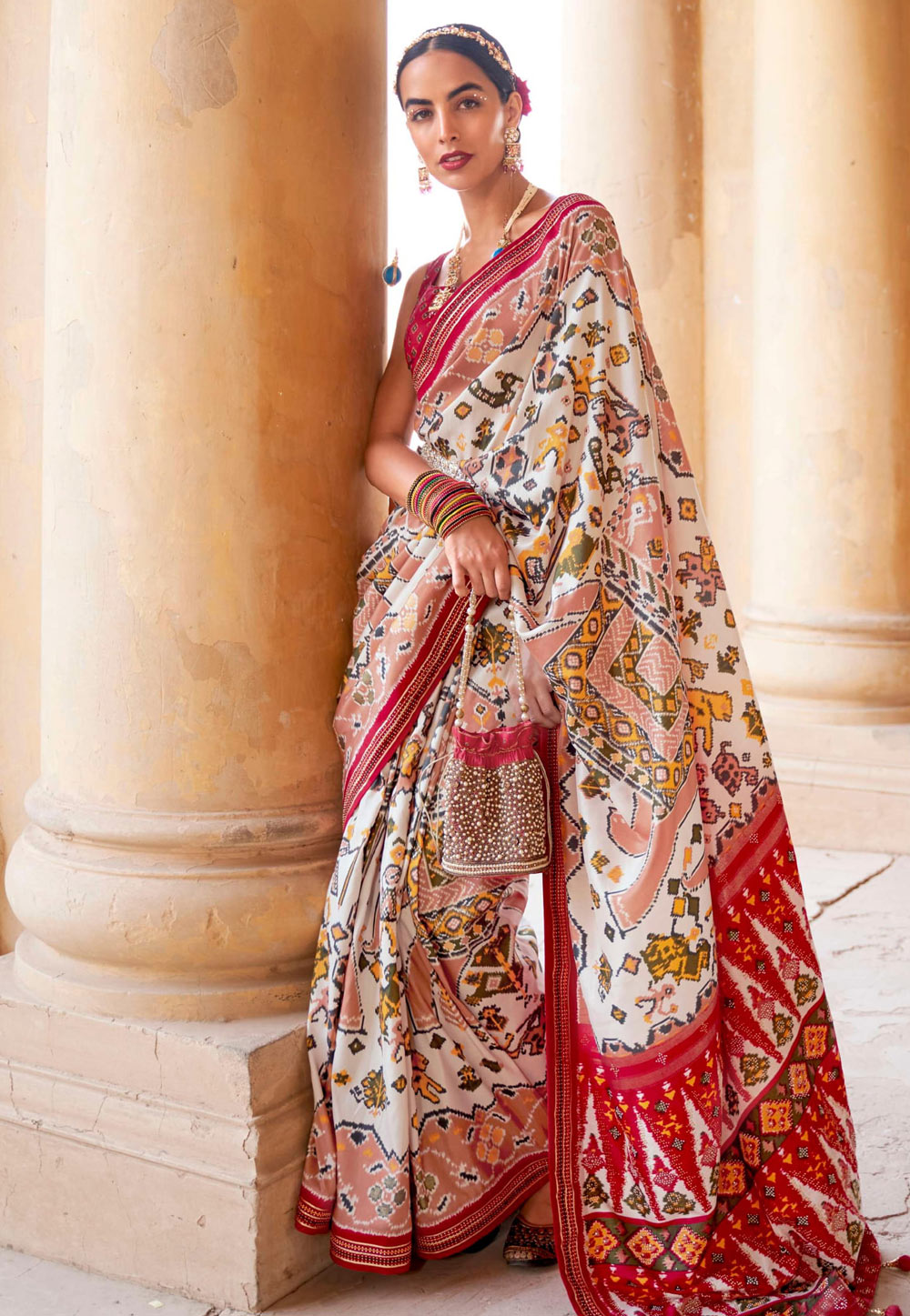 Off White Silk Saree With Blouse 242807