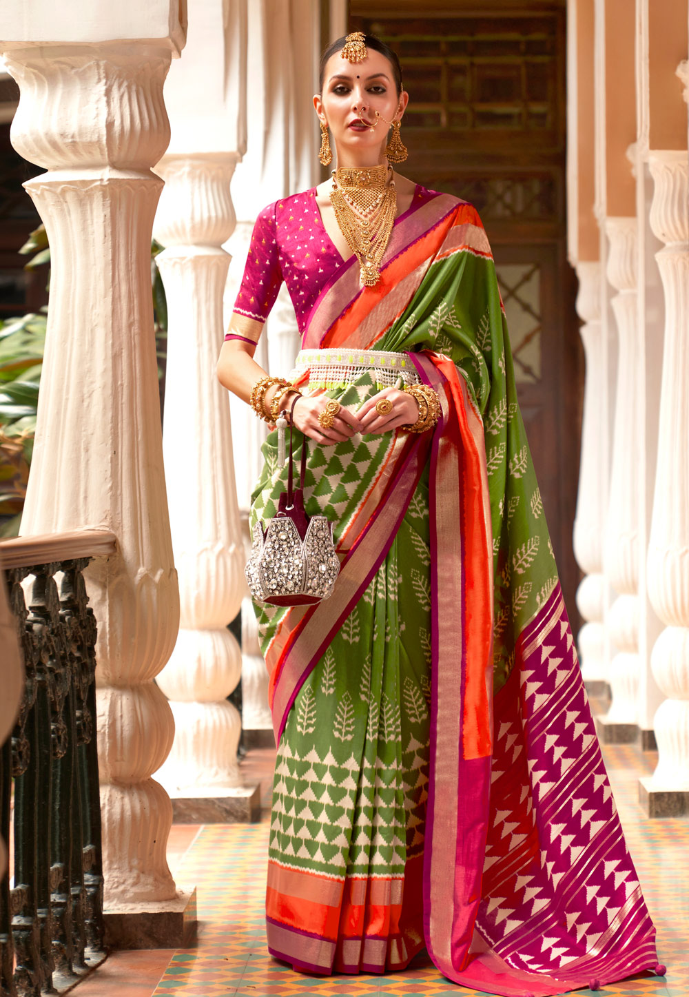Green Silk Saree With Blouse 269814