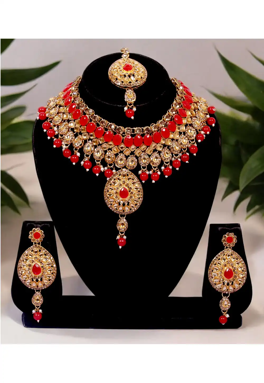 Red Alloy Austrian Diamonds and Kundan Necklace Set With Earrings and Maang Tikka 292935