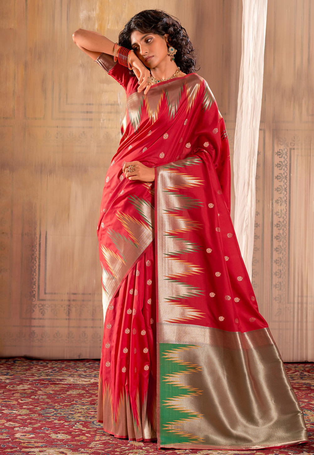 Red Banarasi Silk Saree With Blouse 285123