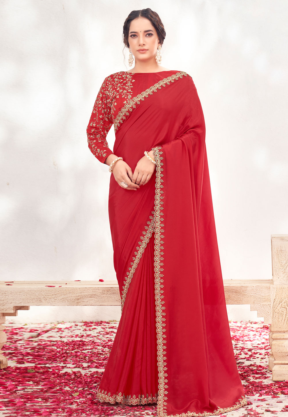 Red Crepe Saree With Blouse 309431