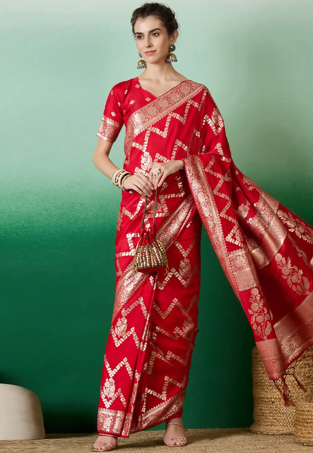 Red Jacquard Silk Saree With Blouse 289622