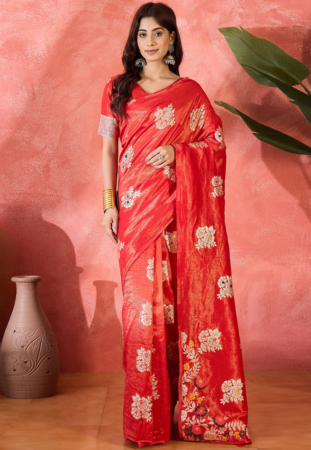 Red Shimmer Saree With Blouse 310677