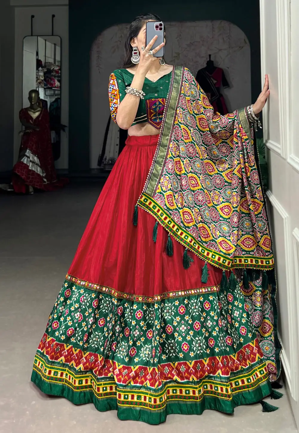 Red Silk Navratri Chaniya Choli 295346