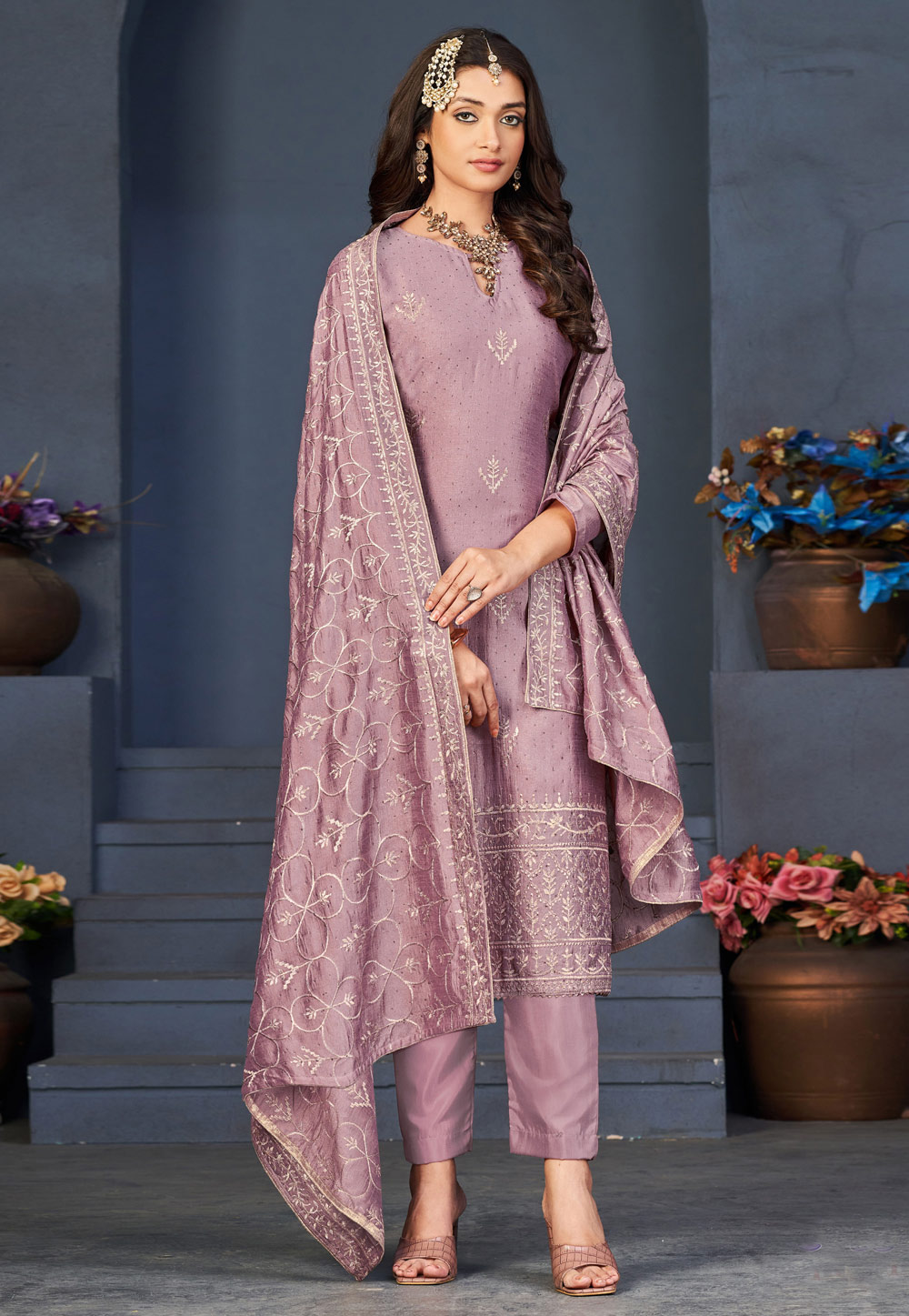 Light Purple Silk Pakistani Suit 262175